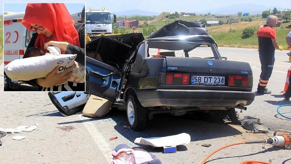 TIR'ın çarptığı araçtan 2 günlük bebek sağ çıktı