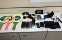 İzmir'de Plaj Hırsızlarına Jandarmadan Operasyon