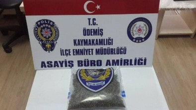 İzmir'de Uyuşturucu Satıcısı İle Polis Arasında Kovalamaca