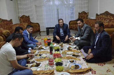 Başkan Bulutlar, İftarını Şehit Ailesiyle Birlikte Açtı