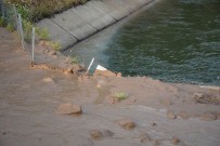 Şiddetli Yağış Köy Yollarını Ulaşıma Kapattı