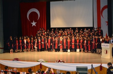 Ydü Diş Hekimliği Mezunlarını Verdi
