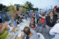 EGE MAHALLESİ - Ege Mahallesi'nde Bin Kişilik İftar Sofrası