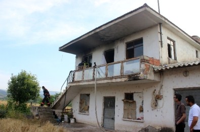 Ev Yangını Korkuttu
