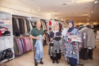 BÜLENT TEKBıYıKOĞLU - Hayır Çarşısına Kıyafet Desteği