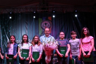 Konservatuar Mezunları Diplomalarını Aldı