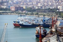 DENİZ TAŞIMACILIĞI - Samsun'da 22 Gemi Rusya'ya Mal Götürmek İçin Bekliyor