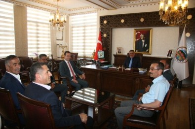 Vali Aykut Pekmez'e Ziyaretler Sürüyor