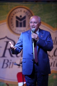 Yenimahalle'de Kurulan İftar Sofralarında Binlerce Vatandaş Buluşuyor