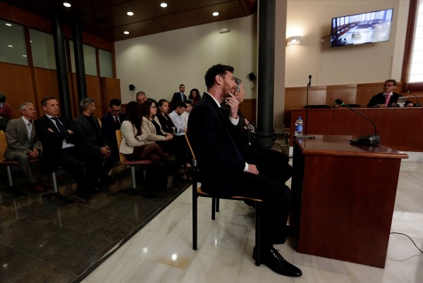 Messi için 22 ay 15 gün hapis talebi