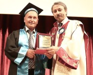 DEVAMSIZLIK - 62 Yaşında 3. Üniversitesini Bitirdi Açıklaması Hem De Birincilikle !