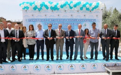 Başkan Gürlesin'den Pamukkale Ortaokuluna Destek