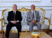 DIPLOMAT - Budepeşte Büyükşehir Belediye Başkanı Istvan Tarlos Açıklaması