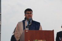 Dolu Ve Yağmur Nedeniyle Mezuniyet Töreni Yarıda Bırakıldı