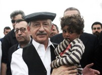 YEMIŞLI - Kılıçdaroğlu Kasket Takıp Çapa Yaptı