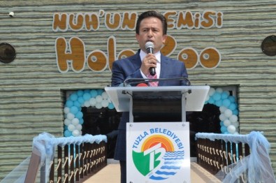 Türkiye'nin İlk 'Holografik Hayvanat Bahçesi' Tuzla'da Açıldı