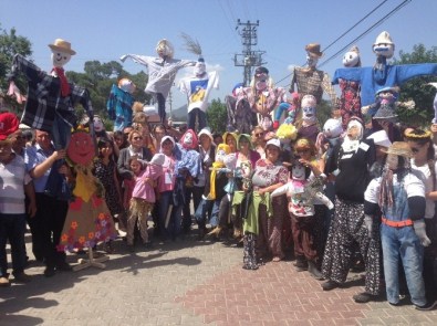 Türkiye'nin İlk Korkuluk Festivali Urla'da
