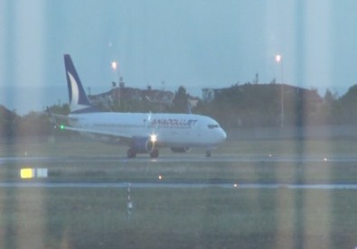 Yolcular İnmedi, Uçak Tekrar Havalandı