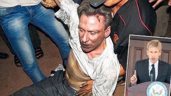 Teröriste Türk bayrağı giydirdiler!