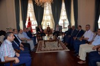 CUMA ÖZDEMIR - Başkan Kara Ve Meclis Üyeleri Vali Çataklı'yı Ziyaret Etti