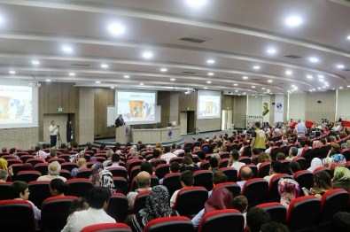 SAÜ Hukuk Fakültesi İlk Mezunlarını Verdi