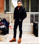 İZMIR ÜNIVERSITESI - Akşam Yemeği Sırasında Fenalaşan Genç Hayatını Kaybetti