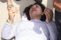 SEYHAN NEHRİ - Aldatılan Kadın İki Çocuğunun Yanında İntihara Kalkıştı