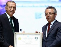 Danışmanı diplomasını 31 yıl sonra Erdoğan'dan aldı