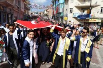 TUR YıLDıZ BIÇER - Demirci'de Mezuniyet Sevinci