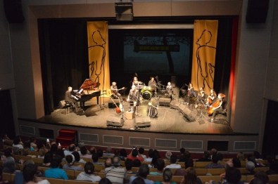 Nazım Hikmet Nilüfer'de Şiirleriyle Anıldı