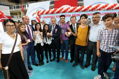 Pamukkale'de Başarılı Öğrenciler Altın İle Ödüllendirildi