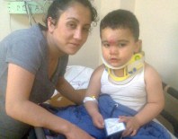 ZABITA MEMURU - 4. Kattan Düşen Çocuğu Havada Yakaladı