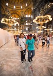 SULTANAHMET - Görme Engelli Öğrenciler, İstanbul'da Tarih Yolculuğuna Çıkarıldı