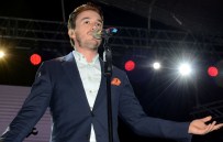 CENGIZ AYDOĞDU - Mustafa Ceceli Hayranlarına Unutulmaz Bir Gece Yaşattı