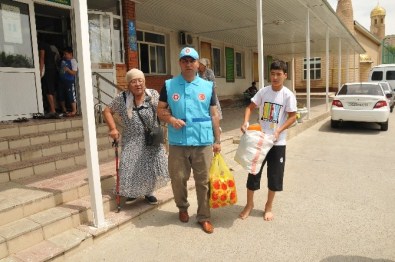 Tdv 'Denata Yurdu Kazakistan'da Gıda Yardımı