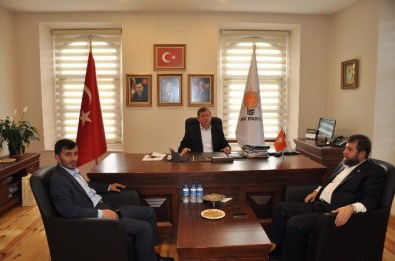 Yeşilay'dan AK Parti İl Başkanı Revi'ye Ziyaret