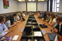 KAMUSAL ALAN - Aday Öğretmenler Başkan Eşkinat İle Buluştu