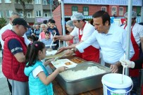 UĞUR IŞILAK - Canik'te Gönüller Aynı Sofrada Buluştu