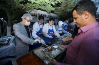 FIKRET MURAT TURAL - Fatma Şahin, İlk İftarını Öğrencilerle Açtı