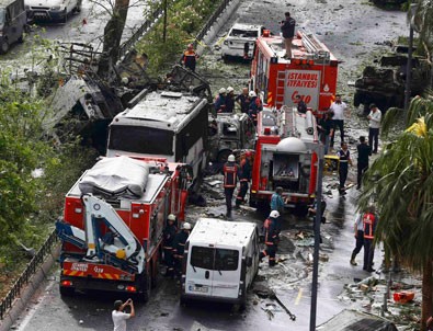 İstanbul'da polise saldırı
