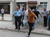 İSMIL - Şantajla birlikte olmak isteyen eski sevgilisini öldürdü