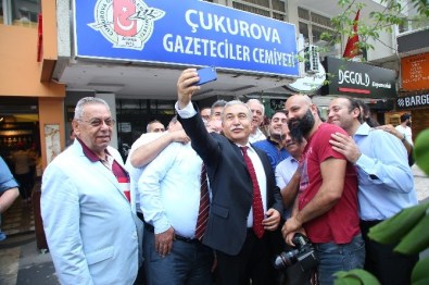 Vali Büyük Gazetecilere Veda Etti