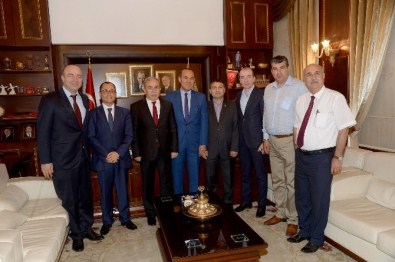 Vali Mustafa Büyük'ten, Başkan Hüseyin Sözlü'ye Veda Ziyareti