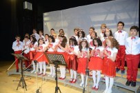 FOLKLOR - Yozgat Sakarya İlkokulu 4/İ Sınıfı Mezuniyet Sevinci Yaşadı