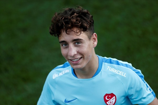 Emre Mor'a ilk uyarı millilerden