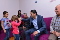 GÖNÜL SOFRASI - Başkan Eroğlu'ndan Çat Kapı Ziyaretler