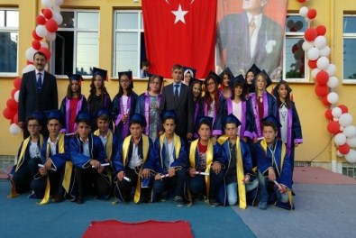 İscehisar'da Mezuniyet Töreni