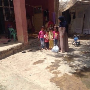 Kızılay Viranşehir'de Yetimleri Sevindirdi