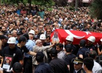 ORHAN DÜZGÜN - Şehit Kırboğa'yı Binler Uğurladı