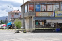 ŞÜPHELİ ÇANTA - Sincik'te Şüpheli Çanta Fünyeyle Patlatıldı